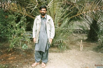 Wahid Kambar
واحد کمبر
ھما جاگہء کہ مردم ئے گماںءبال ھلاس بیت گڈء چیزے مردم ئے پر مڑاھی ئے زندگیں داستان بنا بیت و جہد ئے تمردیں بالاد ئے پجّار واحد کمبر ئے نام چہ باگیں مکرانء چست بیان بلوچ گلزمینءبراھدار کنت


